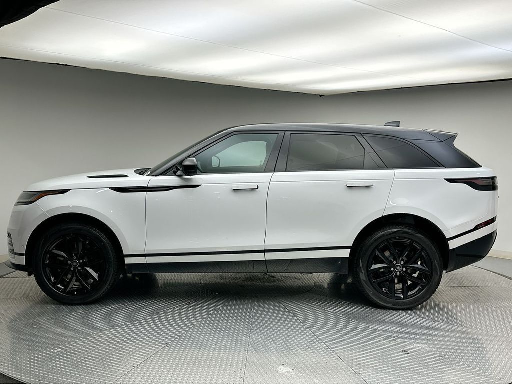 2026 Land Rover Range Rover Velar Dynamic SE 2