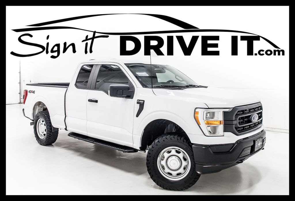  2022 Ford F-150 XL SuperCab 4WD   