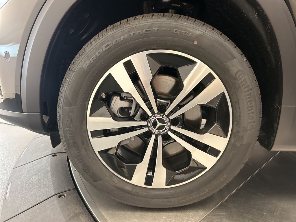 Thumbnail: 2026 Mercedes-Benz GLB - 11