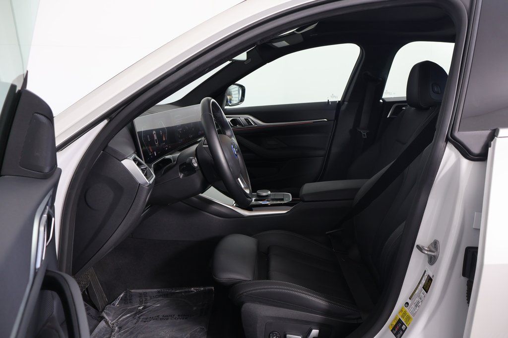 Thumbnail: 2024 BMW i4 - 10