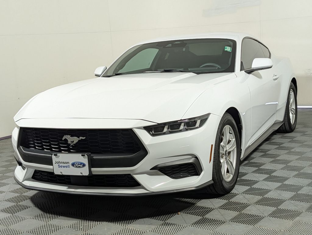 Oxford White 2024 Ford Mustang EcoBoost Fastback RWD Coupe Rear-Wheel Drive Automatic