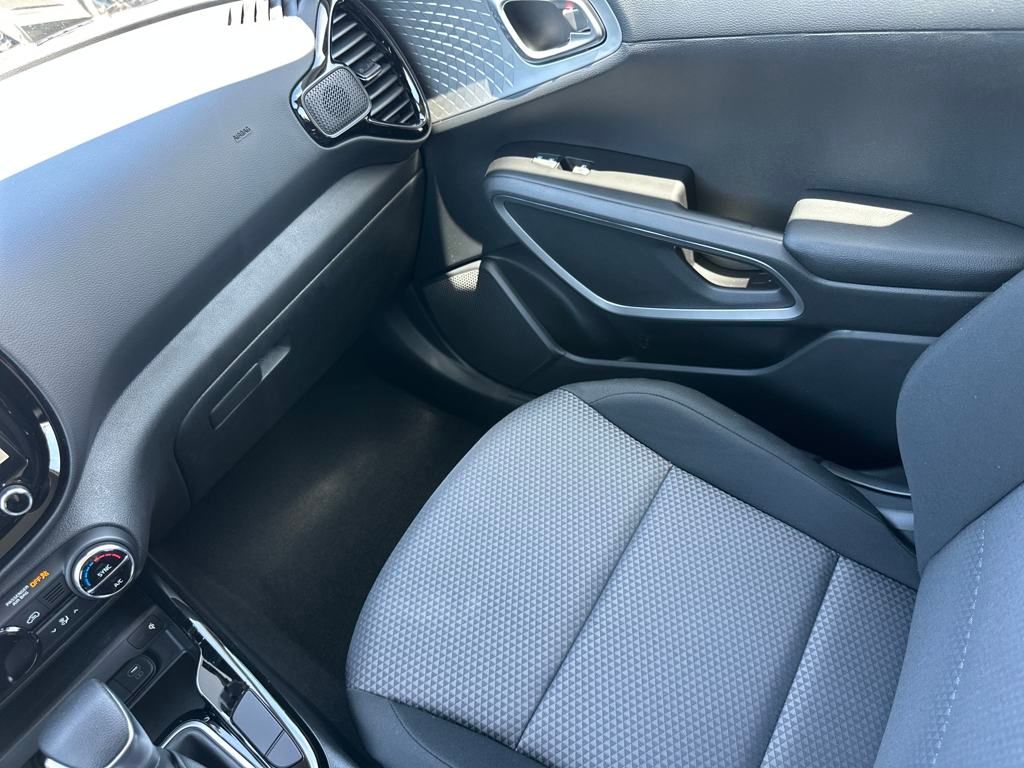 2025 Kia Soul S photo