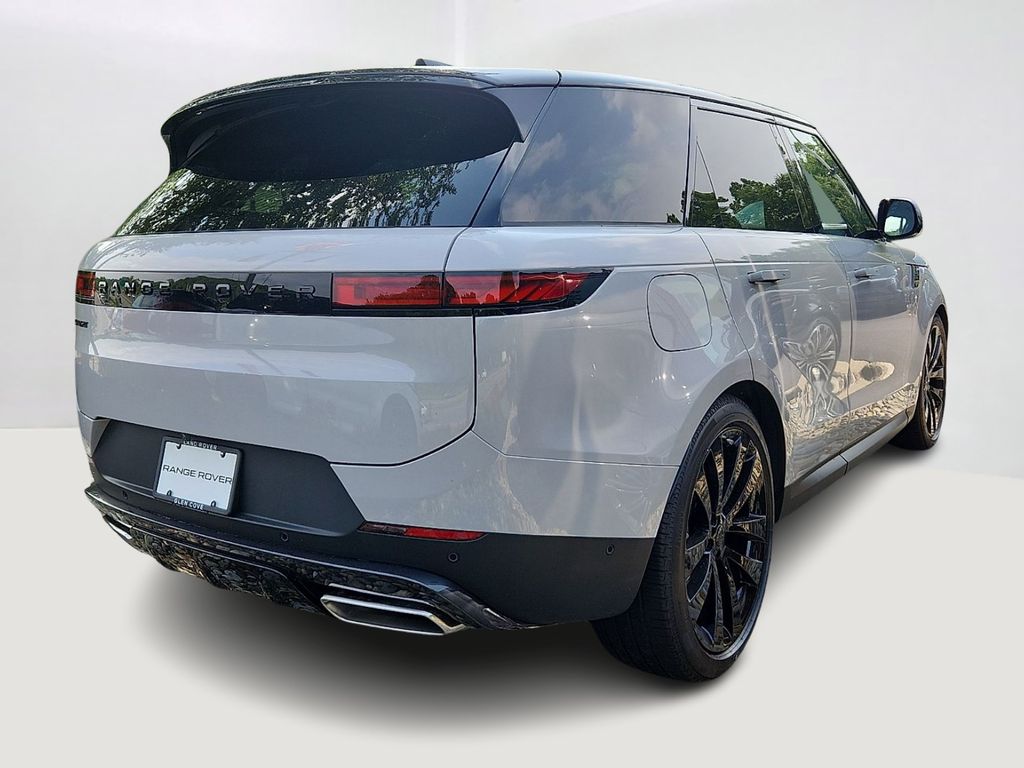 Thumbnail: 2026 Land Rover Range Rover Sport - 3