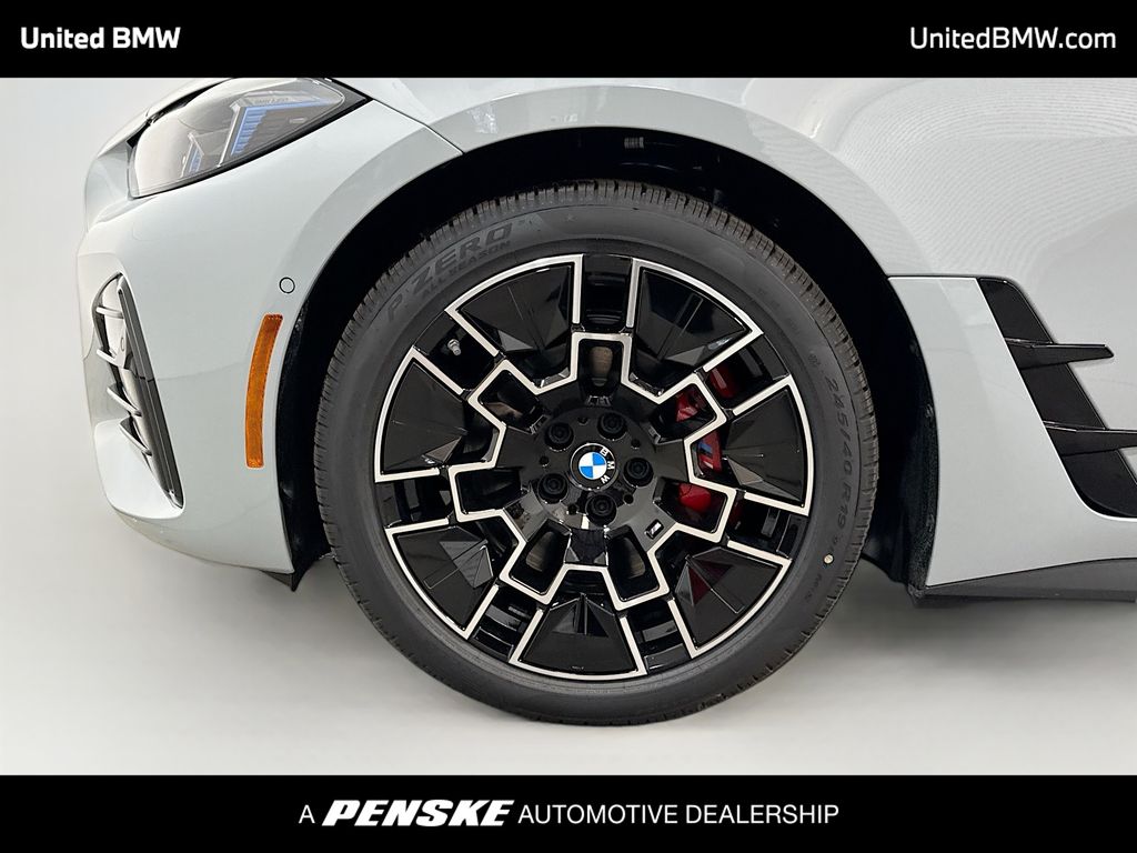 Thumbnail: 2026 BMW i4 - 2