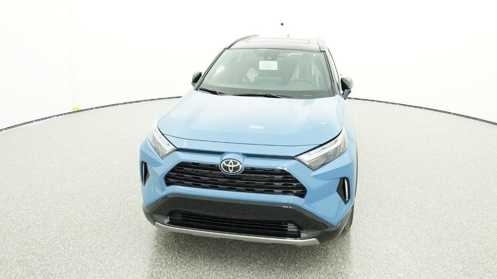 Thumbnail: 2025 Toyota RAV4 - 16