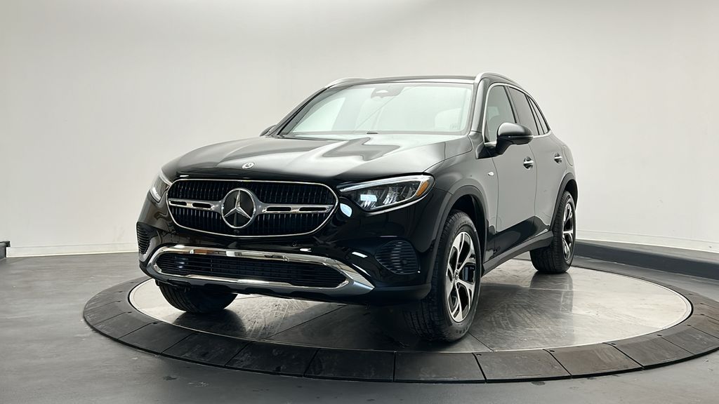 2025 Mercedes-Benz GLC 350 3