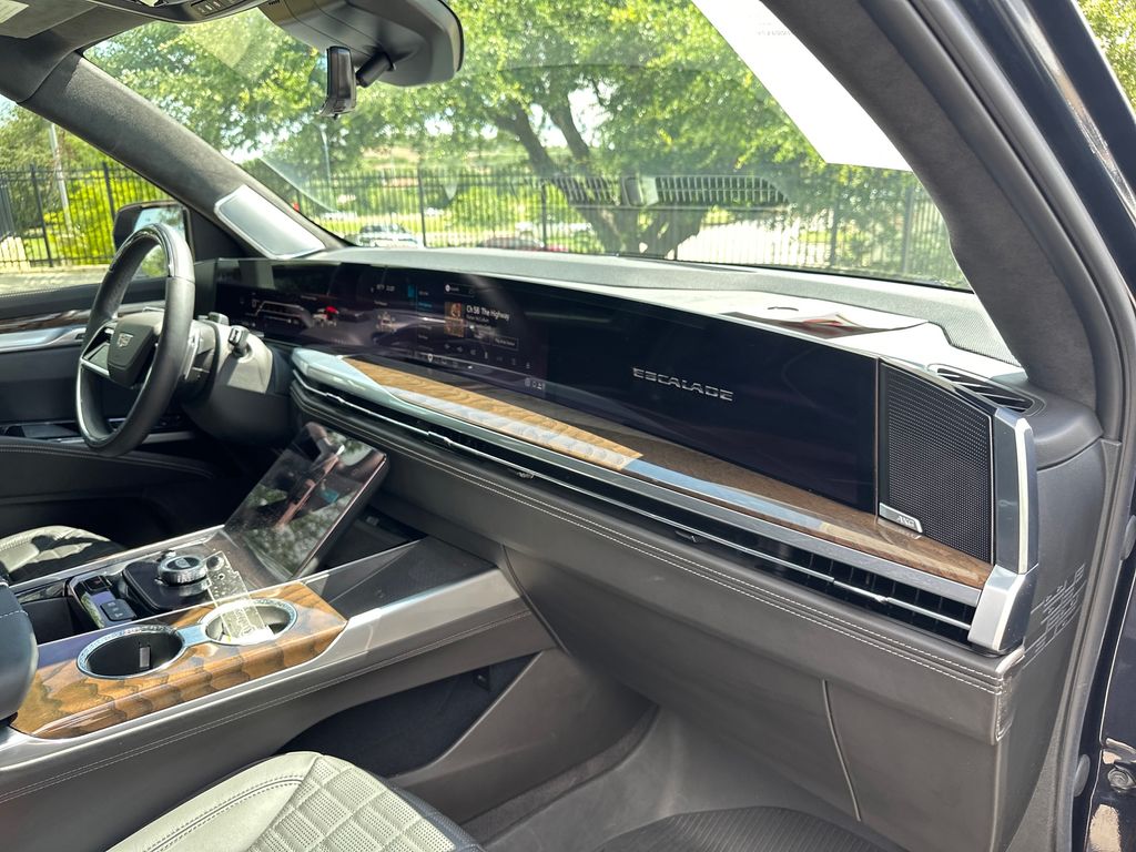 Used Car 2025 Cadillac Escalade  Sport Platinum For Sale Under $120,000 In Austin, Texas