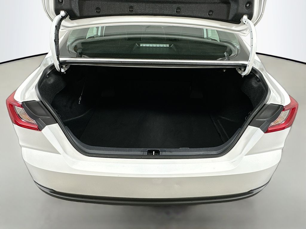 2025 Toyota Camry LE 25