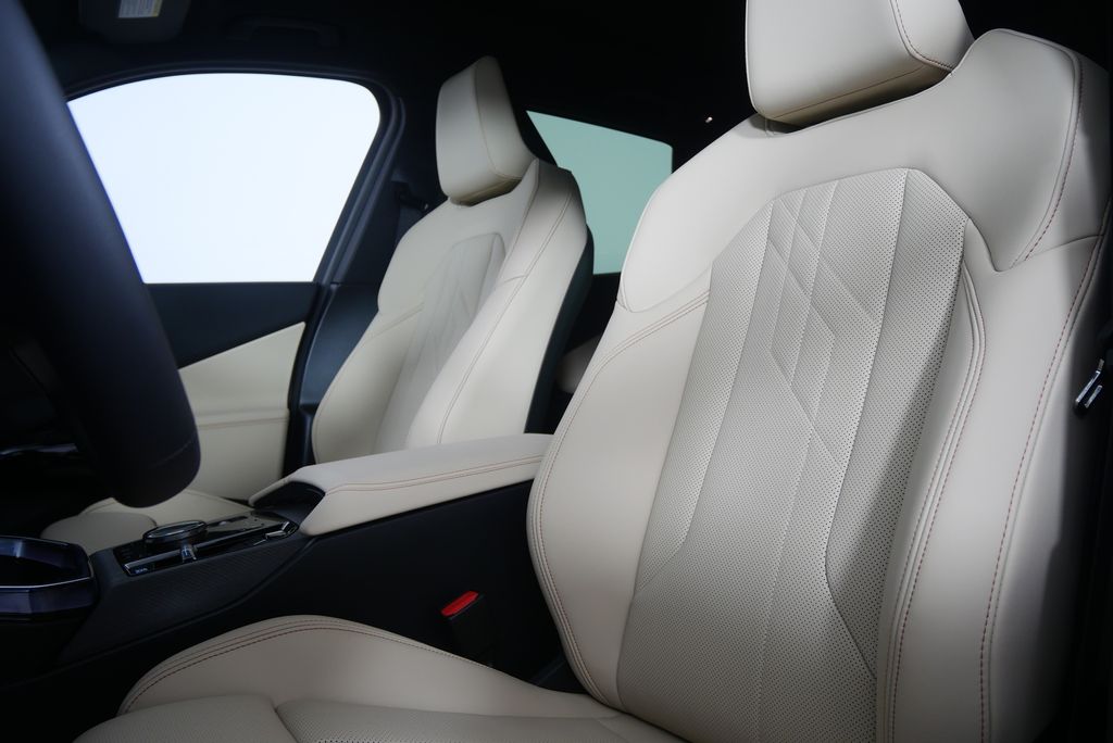 Thumbnail: 2026 BMW X3 - 11