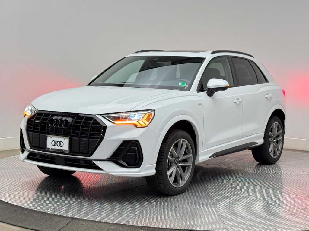 2025 Audi Q3  4