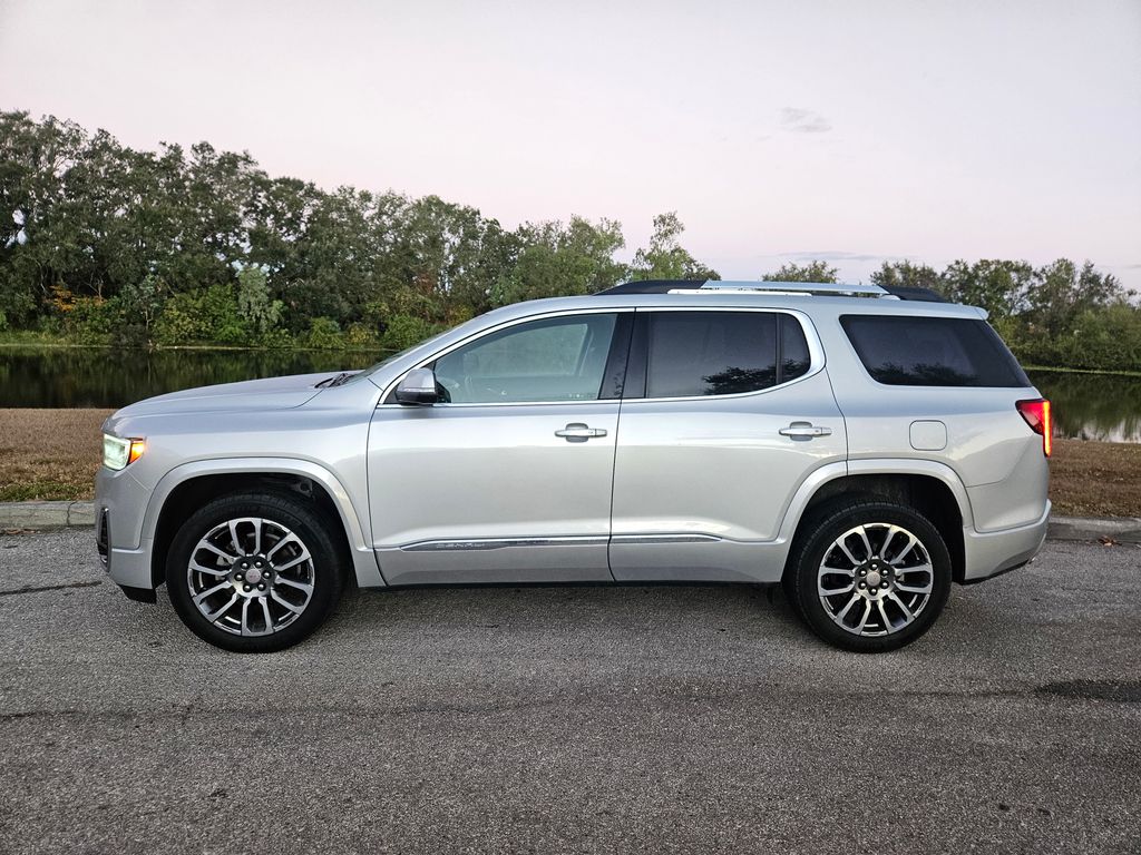 2020 GMC Acadia Denali 2