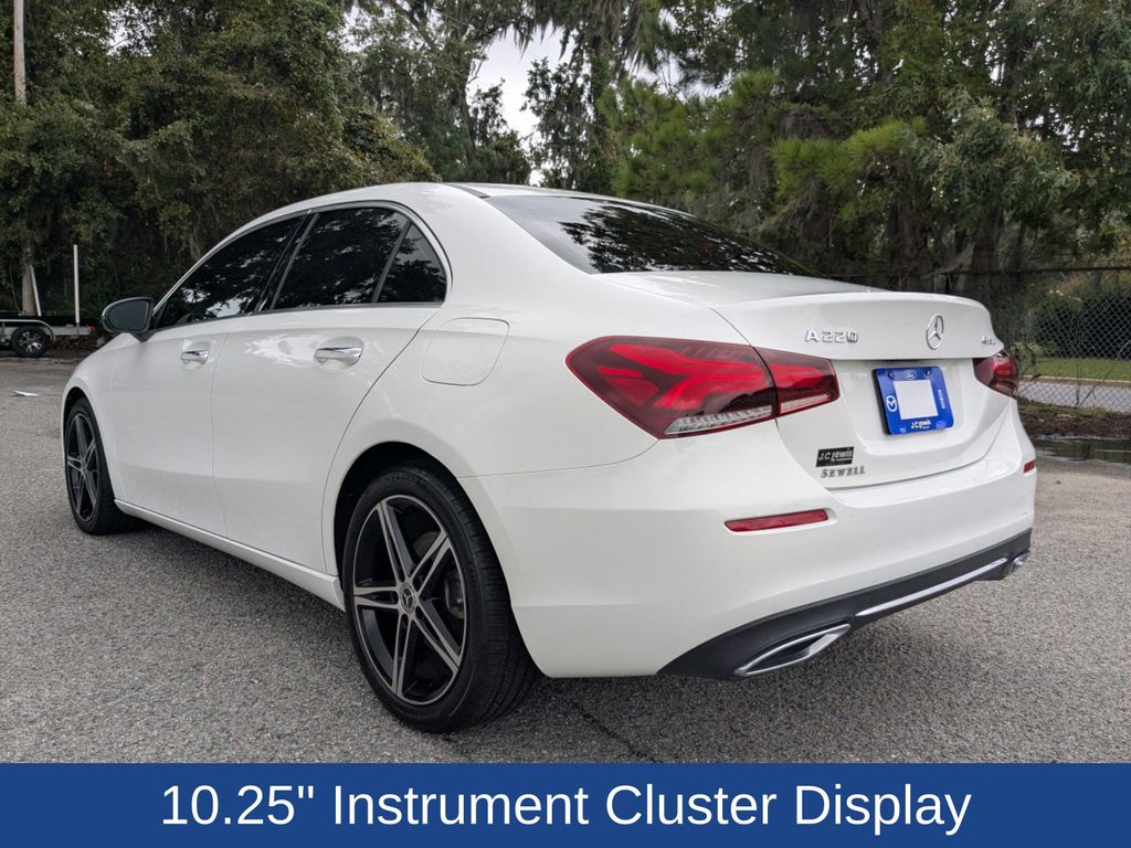2022 Mercedes-Benz A 220 4MATIC
