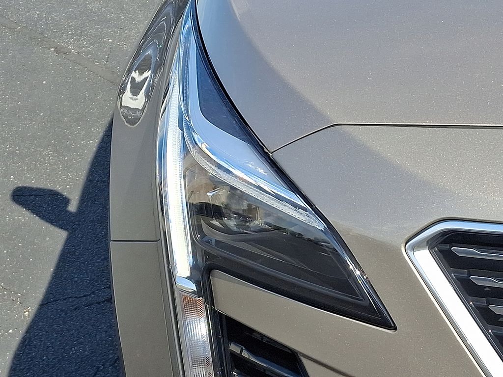 Thumbnail: 2023 Cadillac XT4 - 9