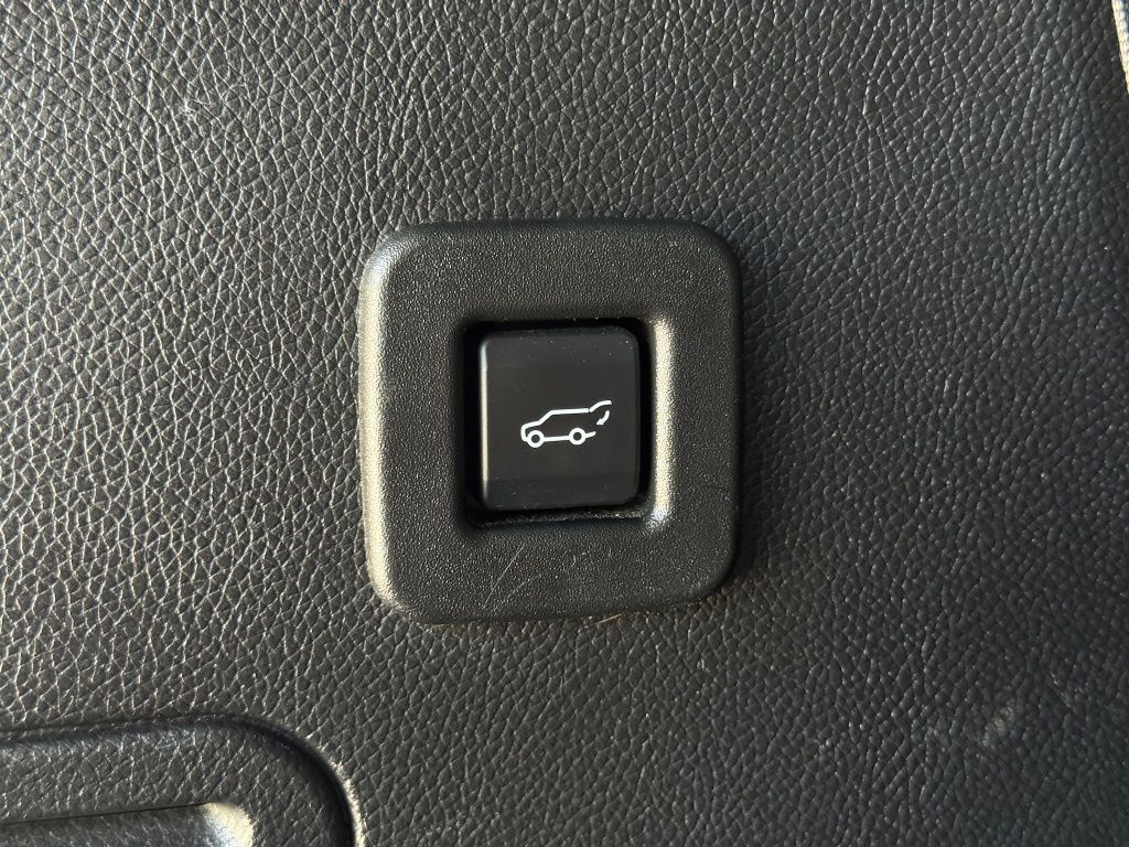 2017 Ford Expedition XLT Gray at Durrett Motor Company