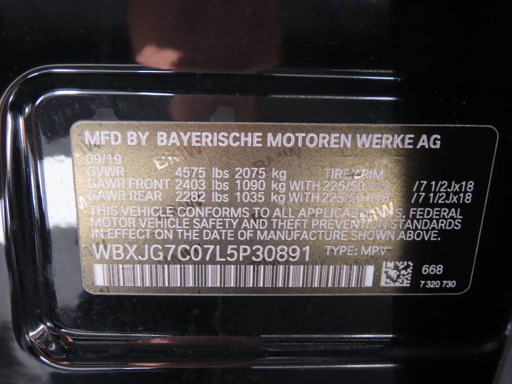 Thumbnail: 2020 BMW X1 - 21