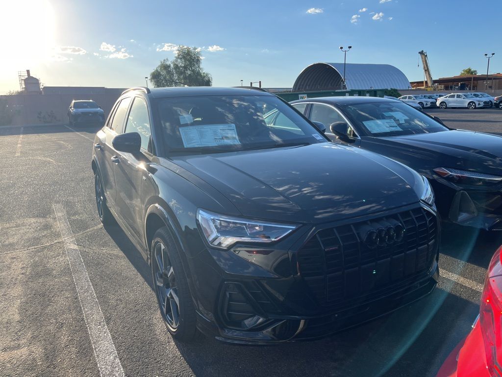 Thumbnail: 2025 Audi Q3 - 2