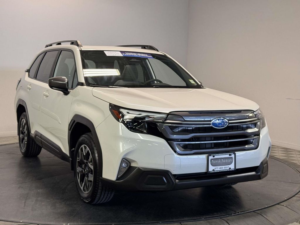 Crystal White Pearl 2025 Subaru Forester Premium Crossover AWD SUV / Crossover All-Wheel Drive Continuously Variable Transmission