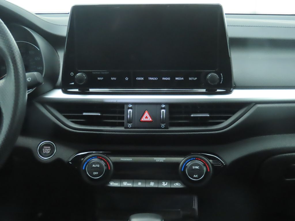 Thumbnail: 2024 Kia Forte - 14
