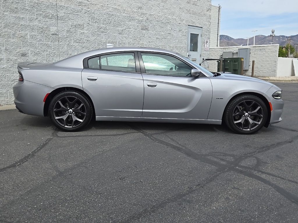 Used 2018 Silver Dodge R/T image 2
