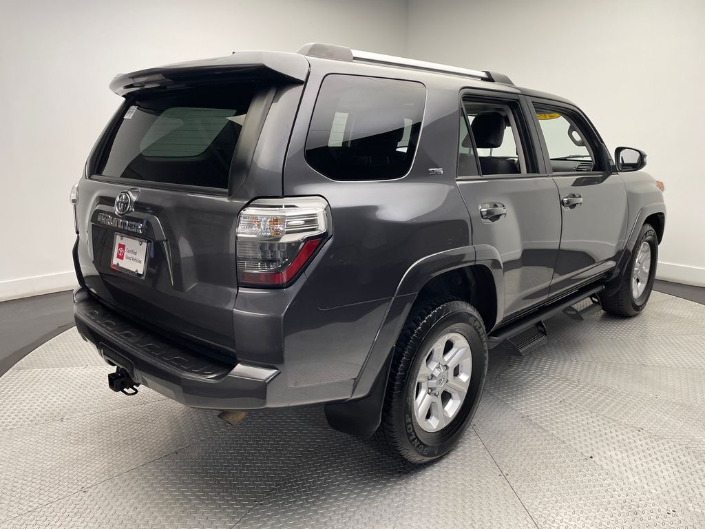 2022 Toyota 4Runner SR5 5