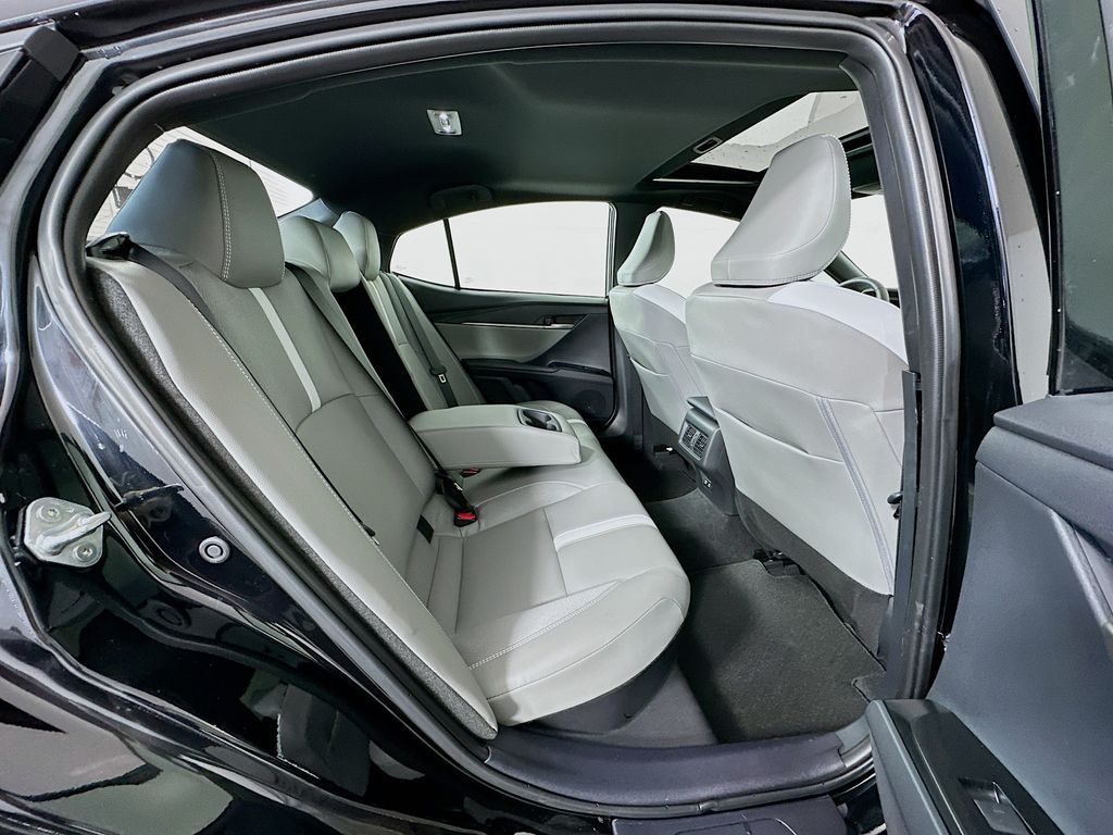 Thumbnail: 2025 Toyota Camry - 27