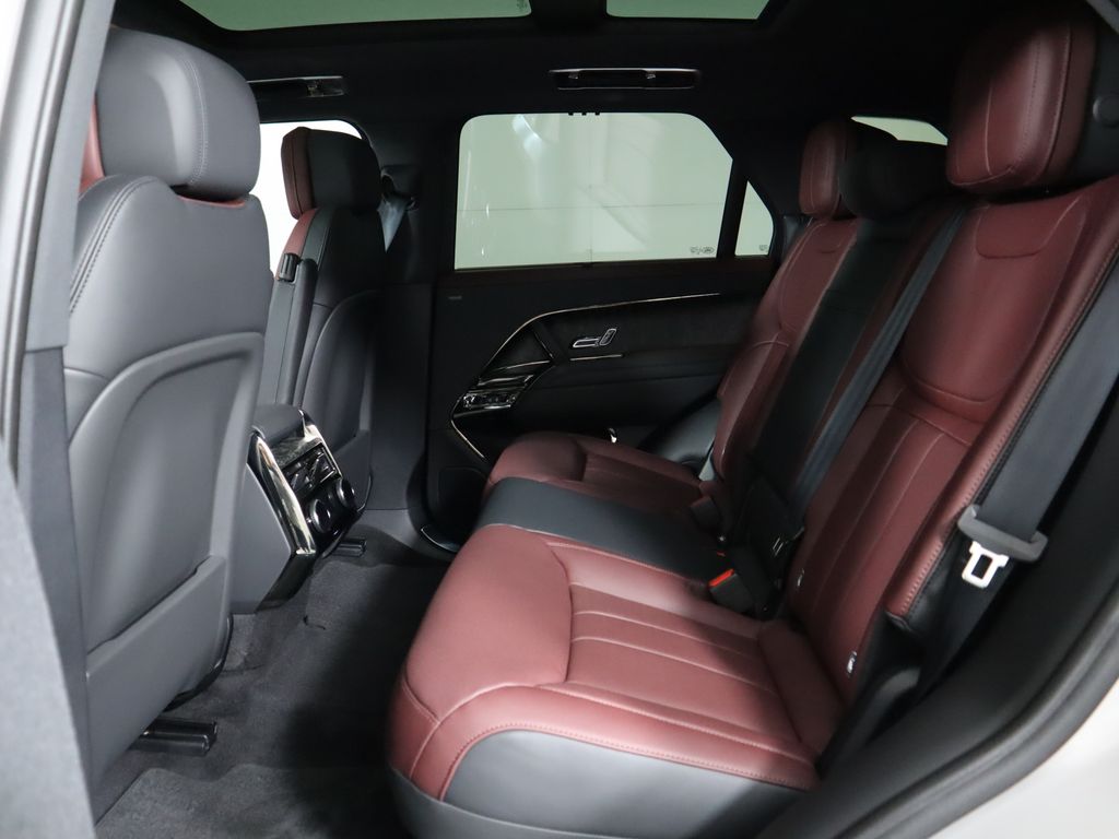 Thumbnail: 2024 Land Rover Range Rover Sport - 22