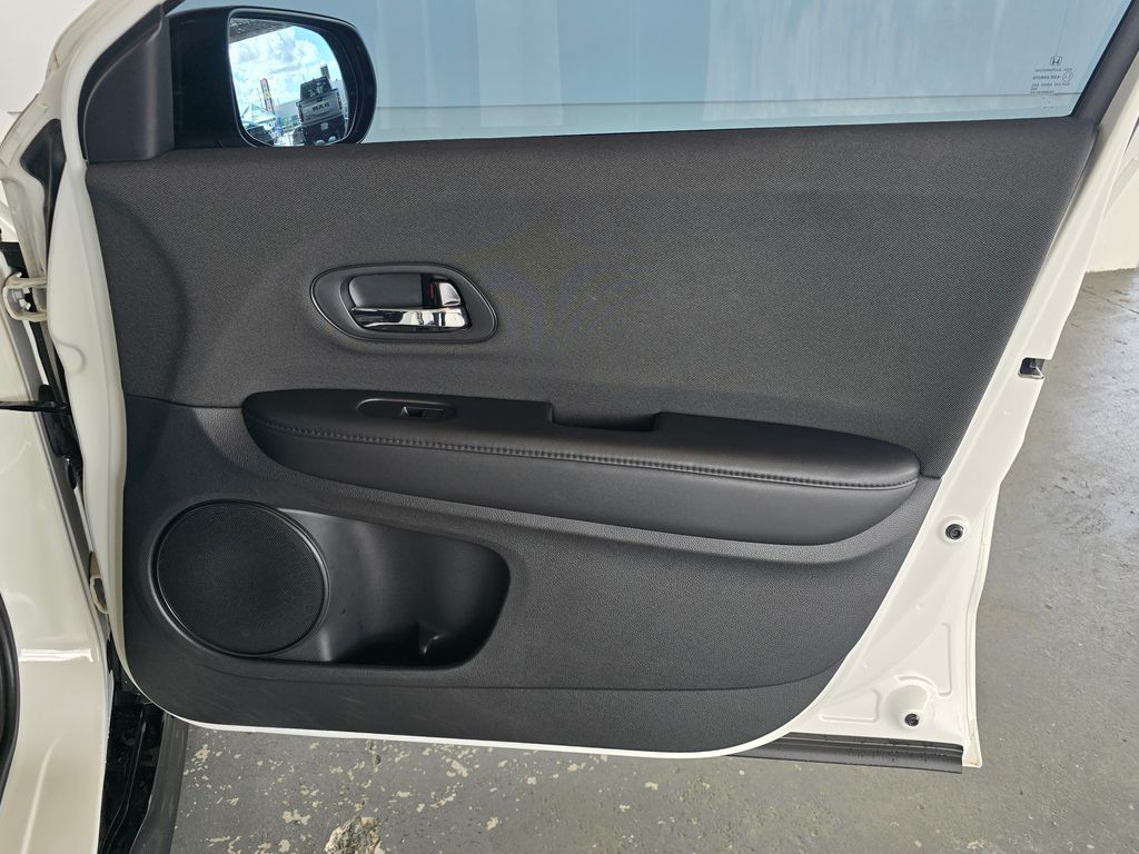 Thumbnail: 2022 Honda HR-V - 25