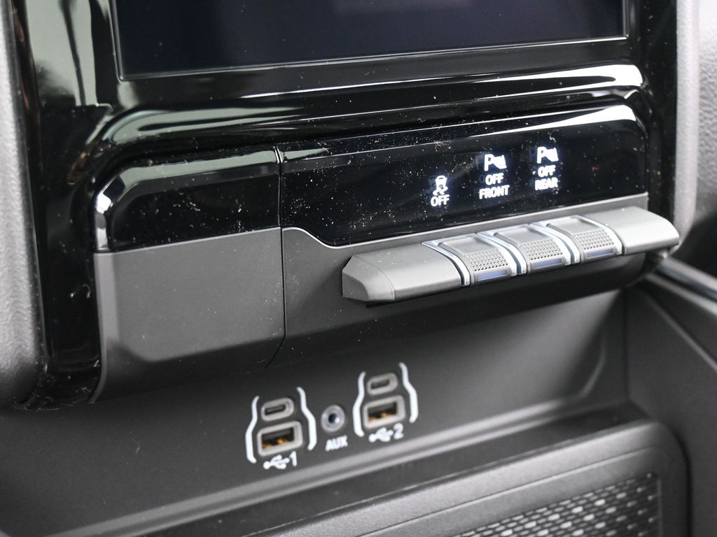 New 2026 Bright White Clearcoat Ram Laramie image 18