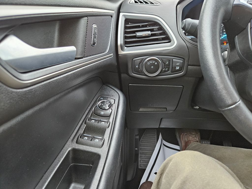 Used 2023 Ford Edge SUV