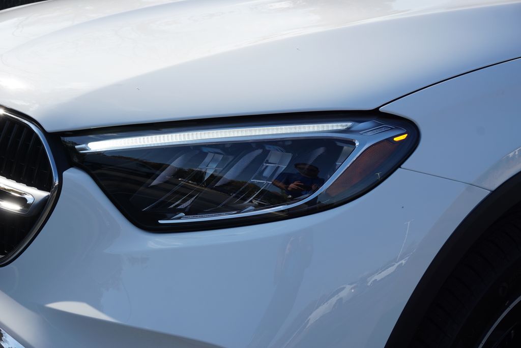 Thumbnail: 2026 Mercedes-Benz GLC - 11