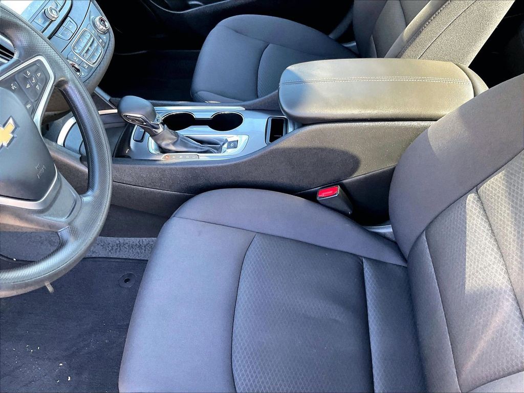 2022 Chevrolet Malibu — photo 20