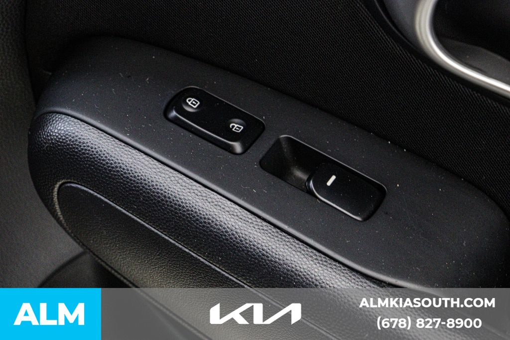 2016 Kia Soul Base photo 33