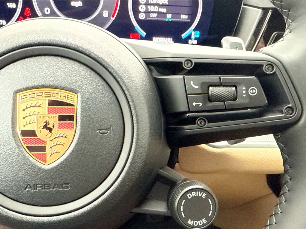 Thumbnail: 2026 Porsche Cayenne - 15