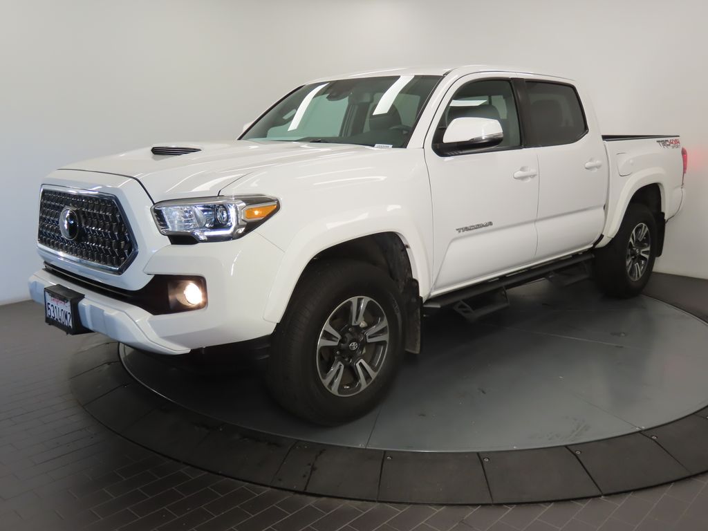 Thumbnail: 2018 Toyota Tacoma - 1
