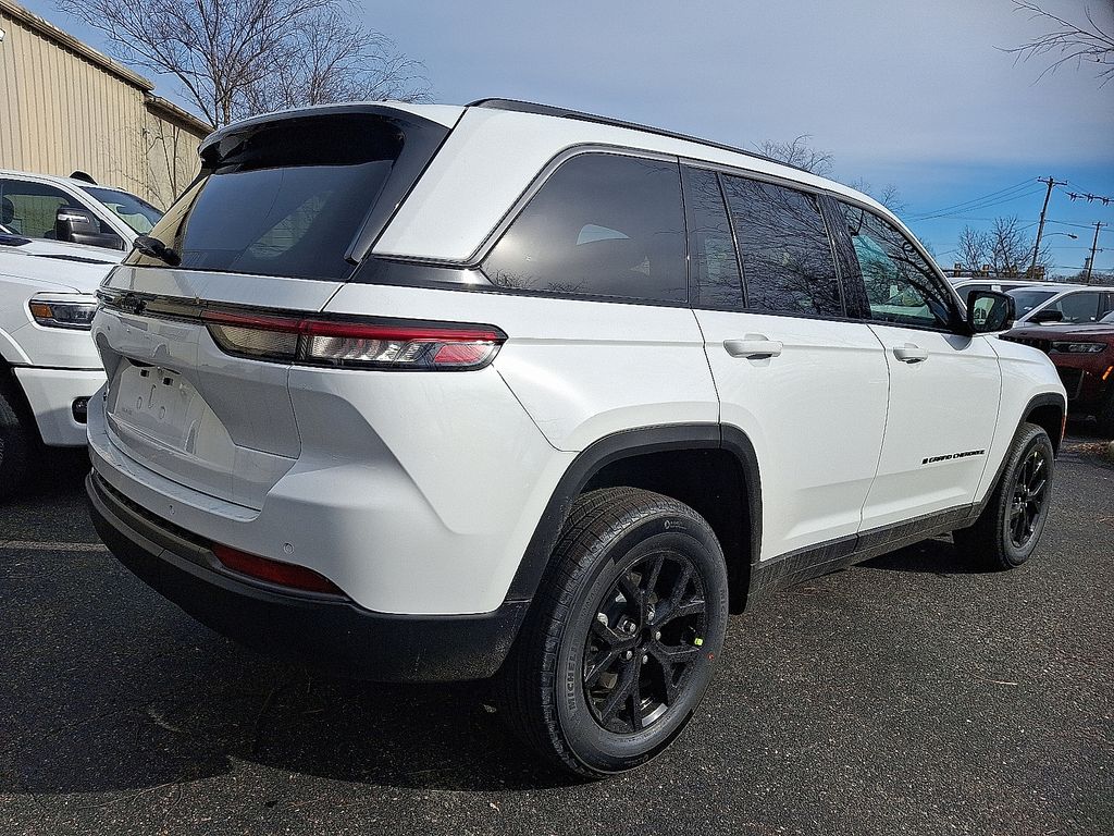 New 2026 Jeep Grand Cherokee SUV