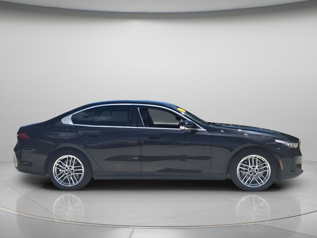 2025 BMW 530i - $34,685