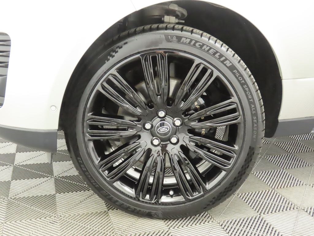 Thumbnail: 2021 Land Rover Range Rover - 31