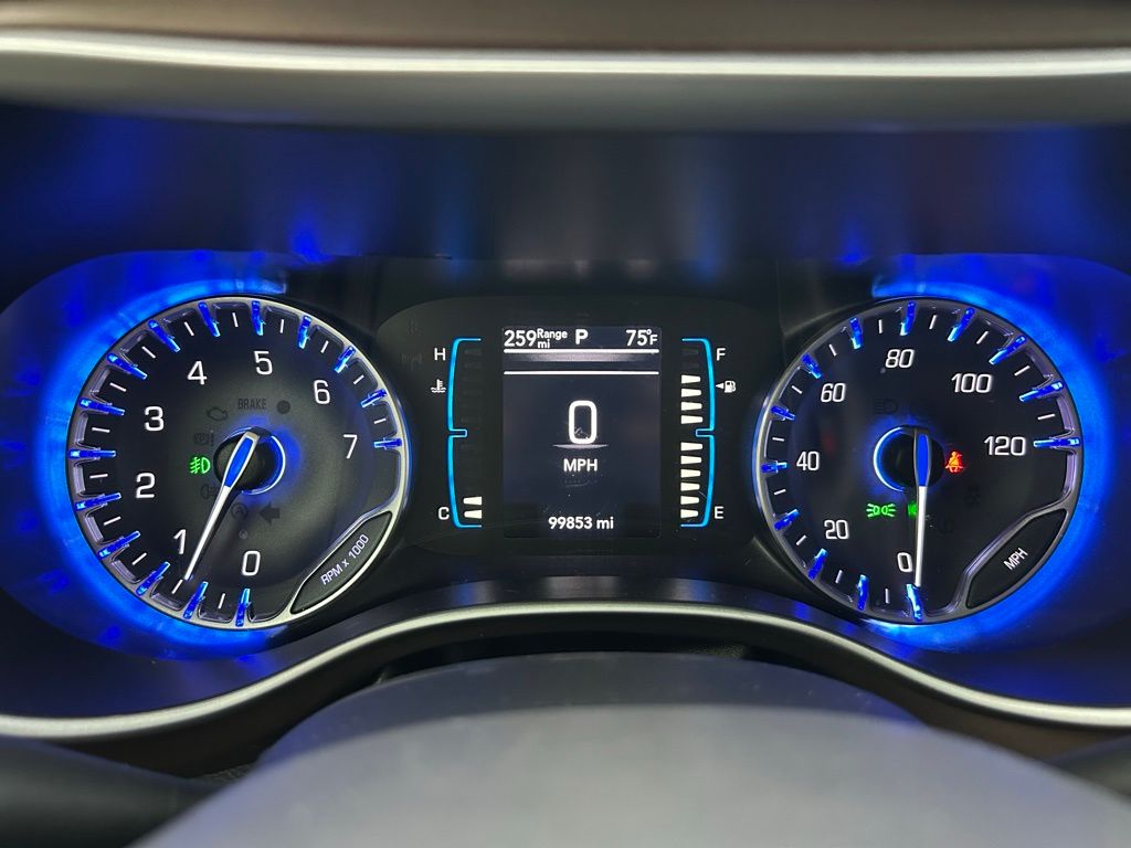Thumbnail: 2017 Chrysler Pacifica - 22