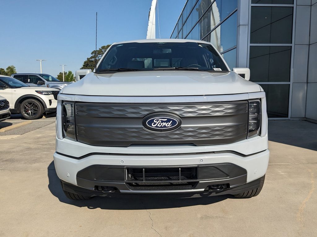 2025 Ford F-150 Lightning Lariat