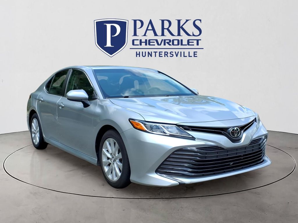 Celestial Silver Metallic 2018 Toyota Camry Sedan Front-Wheel Drive 8-Speed Automatic
