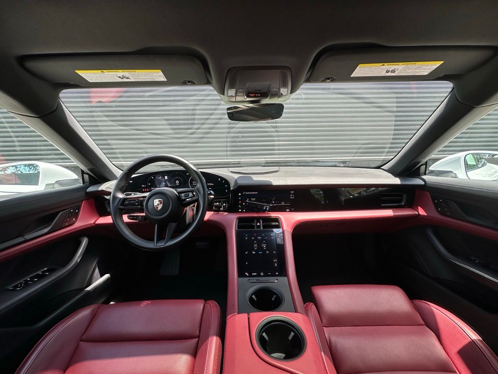 2023 Porsche Taycan  29