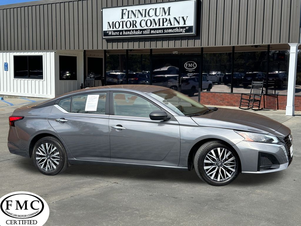 2025 Nissan Altima 2.5 SV AWD