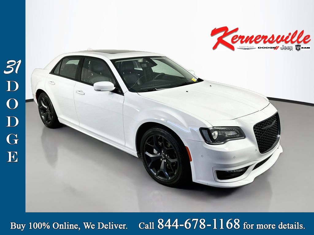 Bright White Clearcoat 2023 Chrysler 300 Sedan Rear-Wheel Drive 8-Speed Automatic