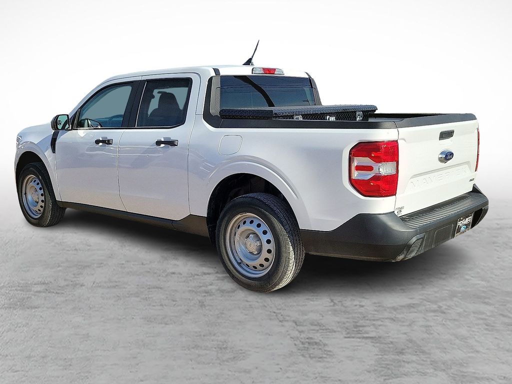Used 2022 White Ford XL image 7