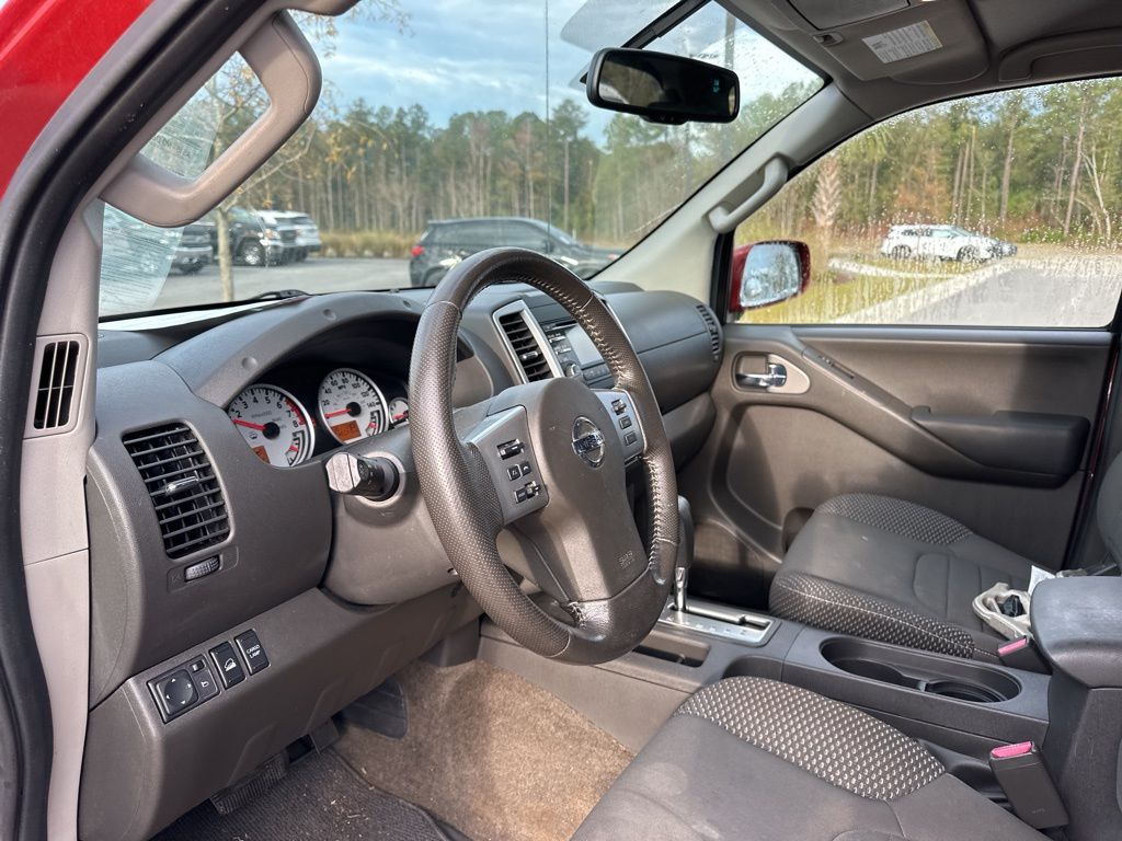 2013 Nissan Frontier PRO-4X 12