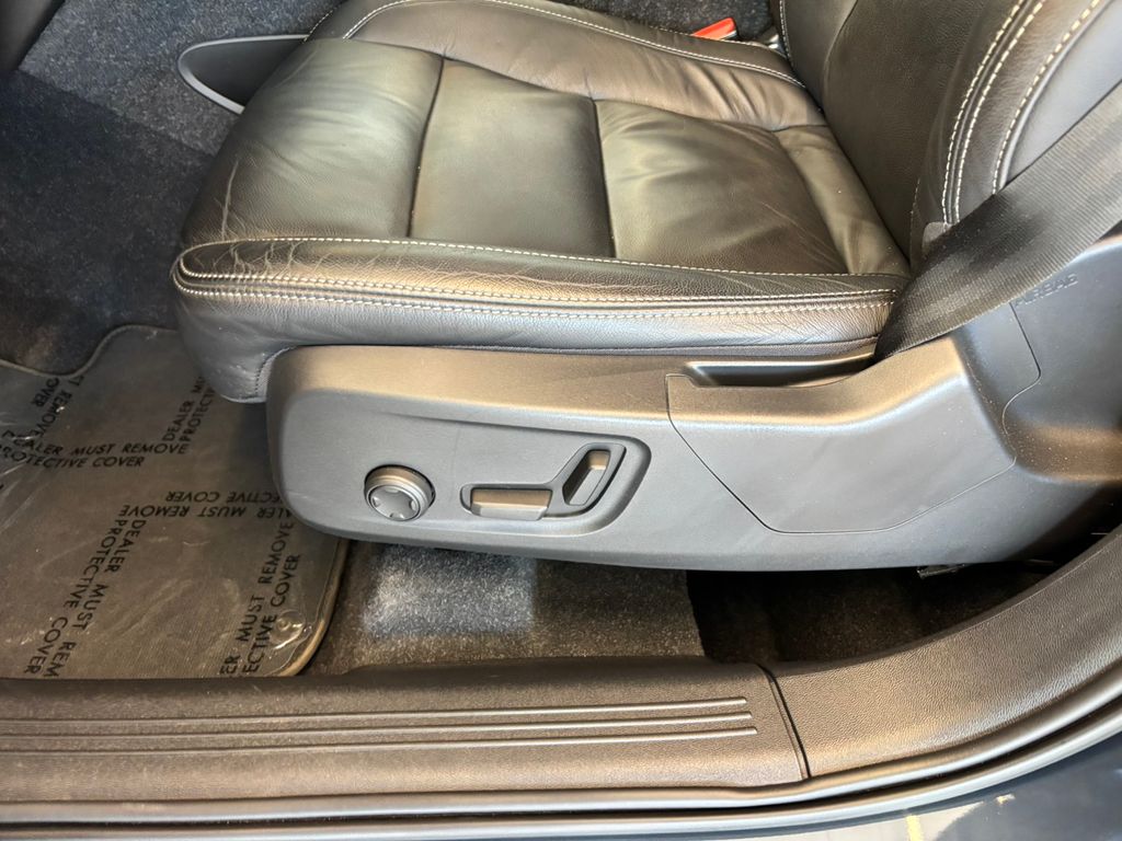 2022 Volvo XC40 Momentum