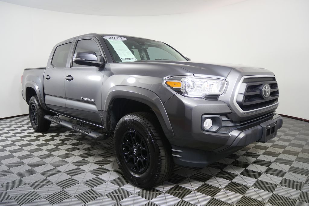 Thumbnail: 2022 Toyota Tacoma - 9