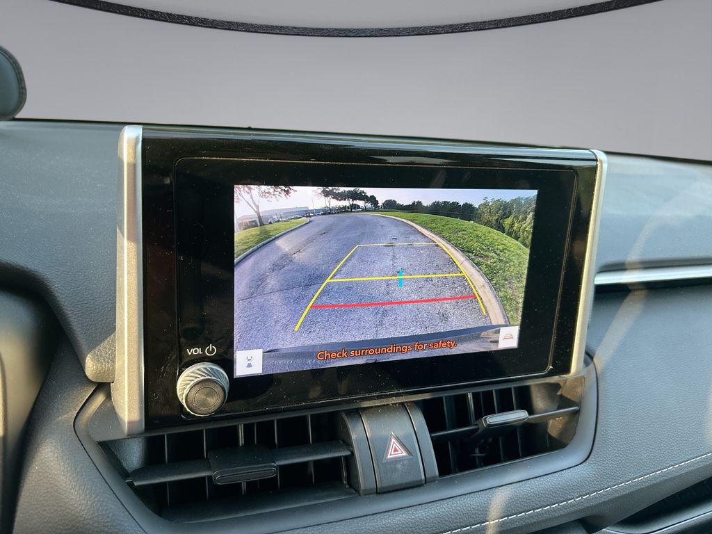 Thumbnail: 2024 Toyota RAV4 - 21