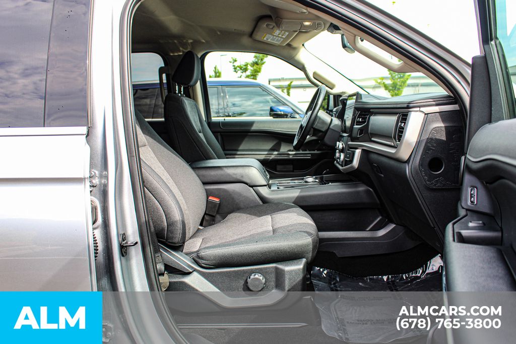 Used 2024 Silver Ford XLT image 23