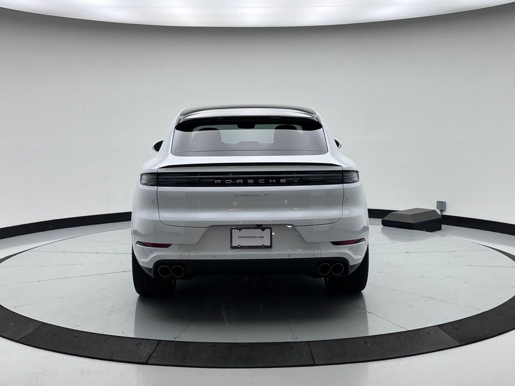 Thumbnail: 2025 Porsche  - 10